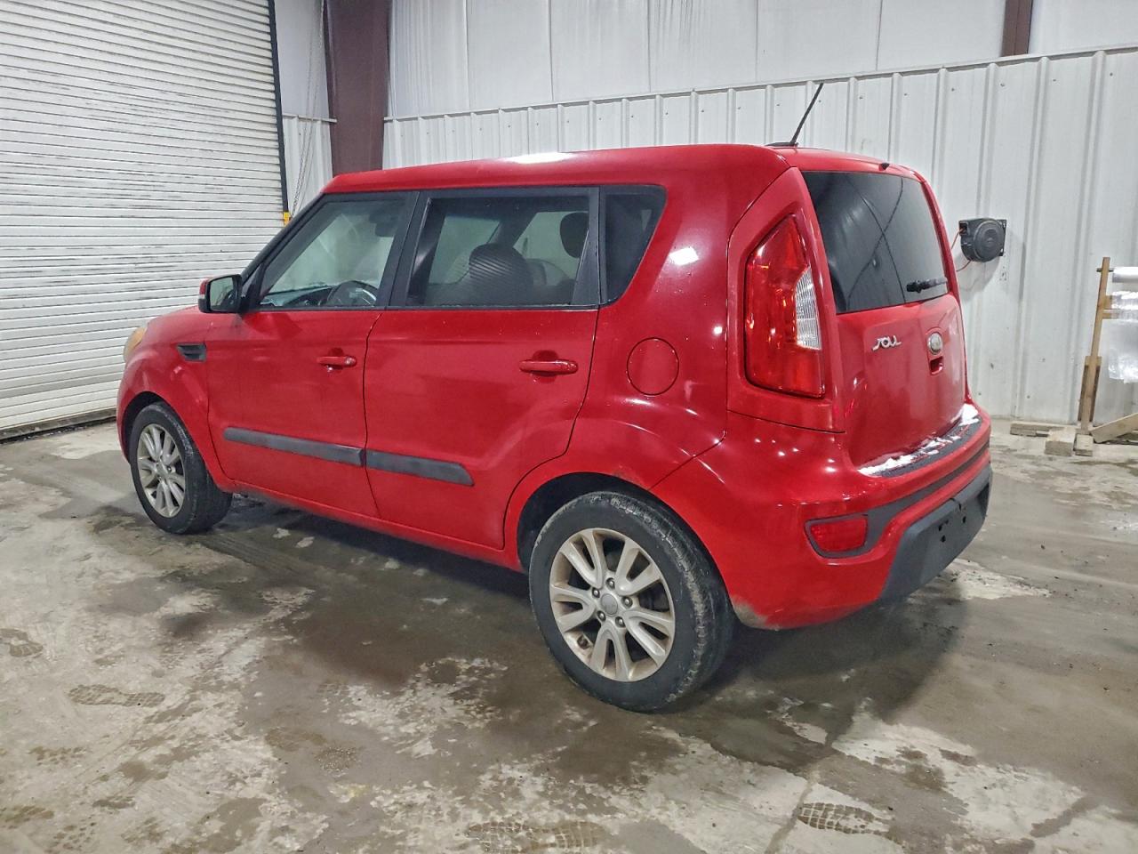 2013 KIA SOUL + photo 2