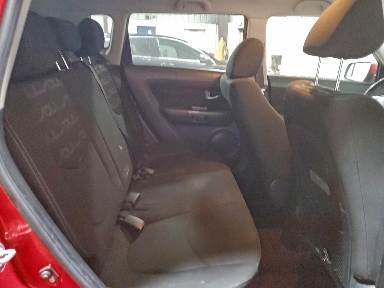 2013 KIA SOUL + photo 10