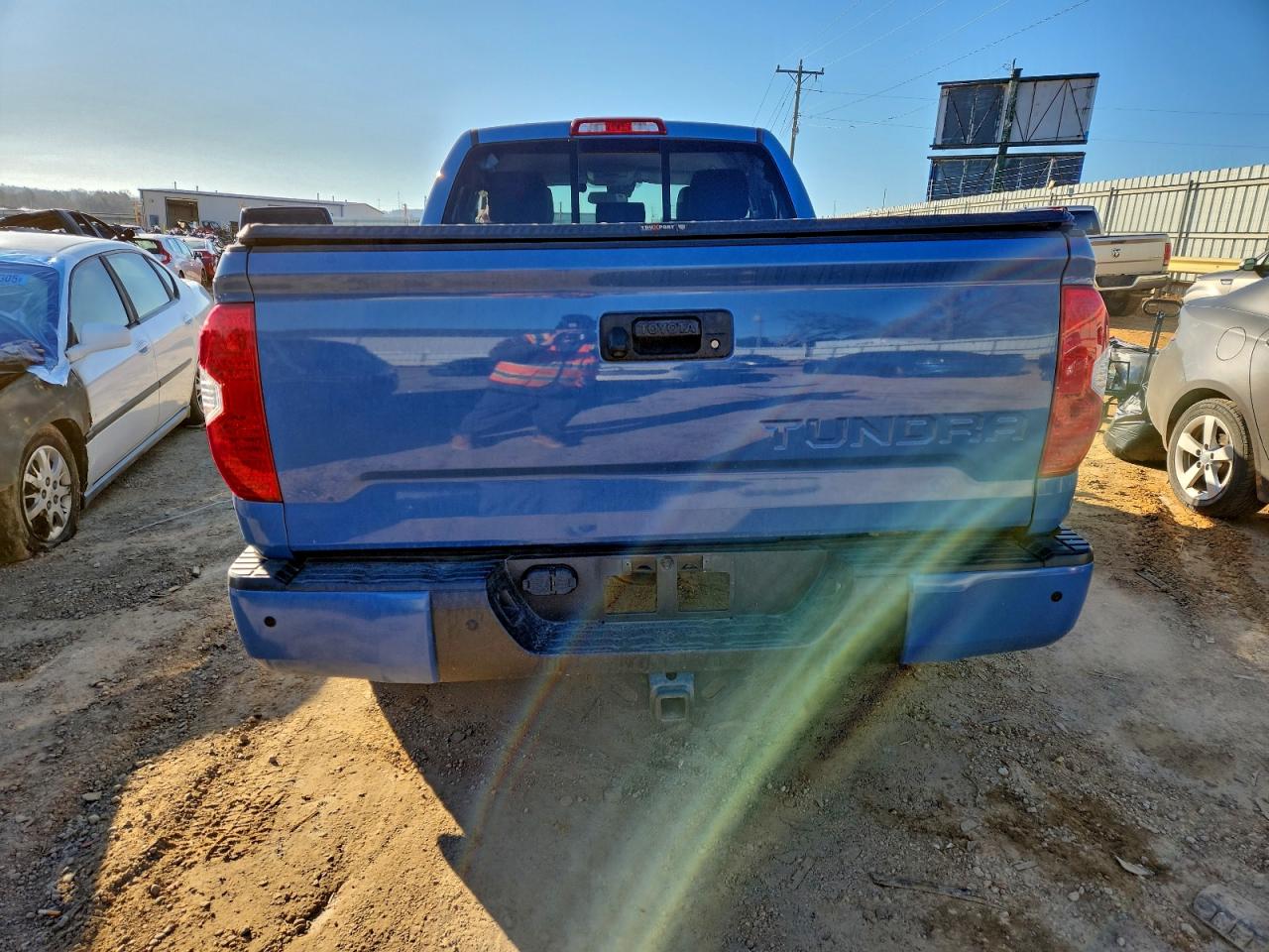 2018 TOYOTA TUNDRA DOUBLE CAB SR photo 6