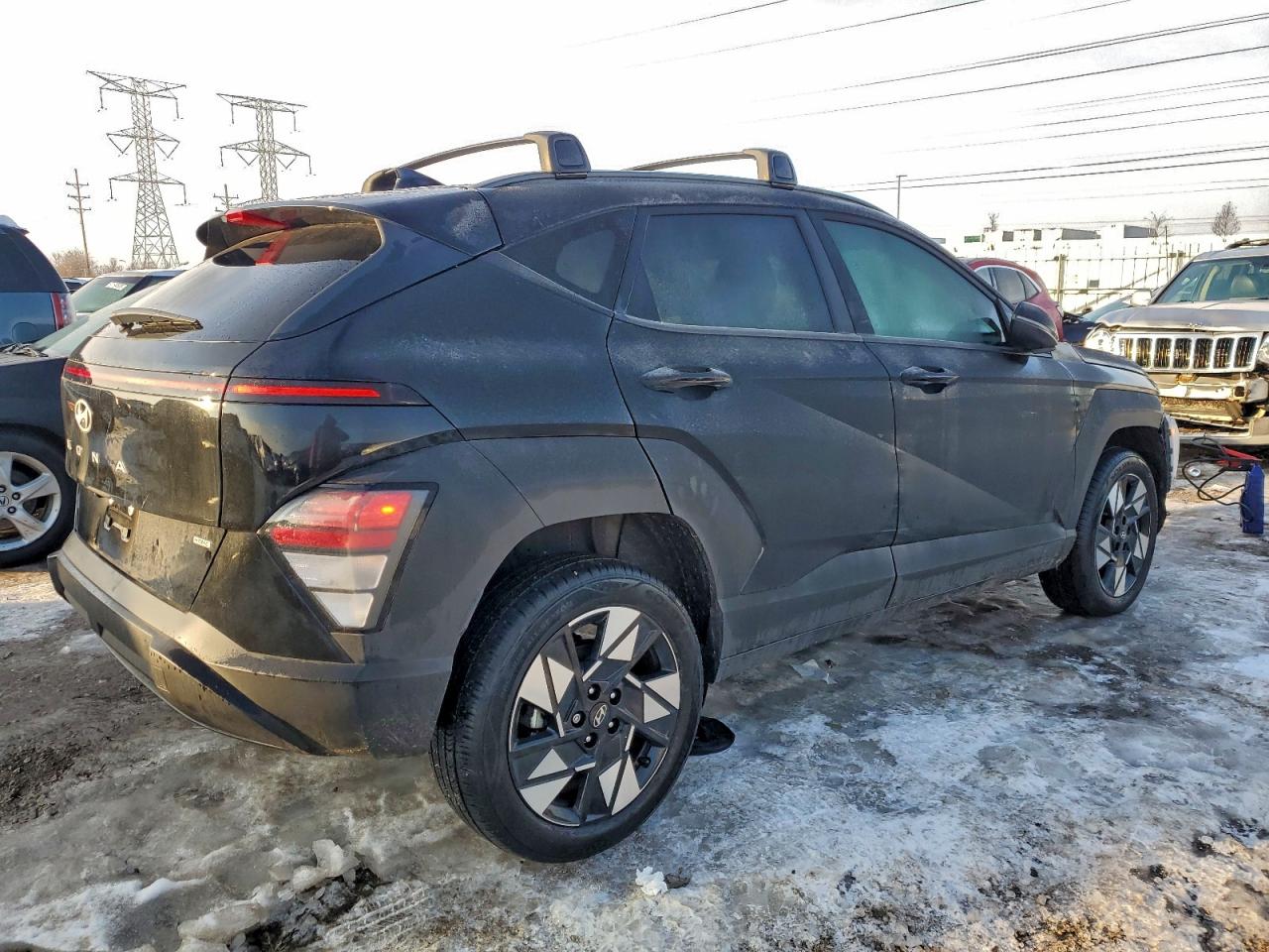 2025 HYUNDAI KONA SEL photo 3
