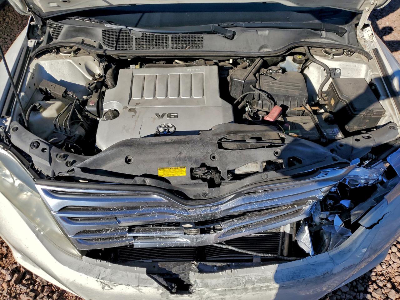 2012 TOYOTA VENZA LE photo 12