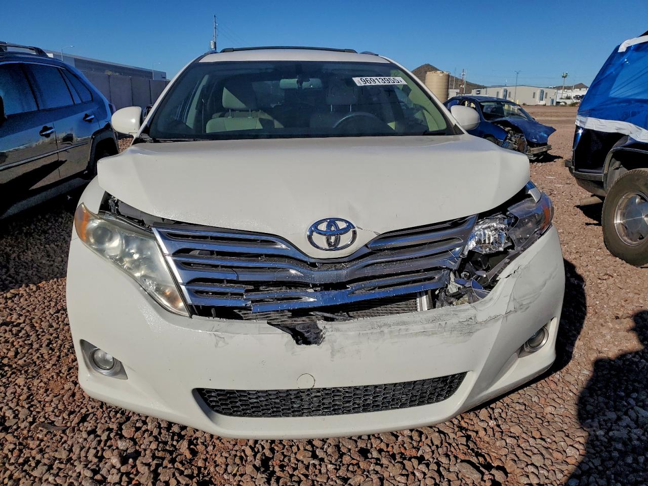 2012 TOYOTA VENZA LE photo 5
