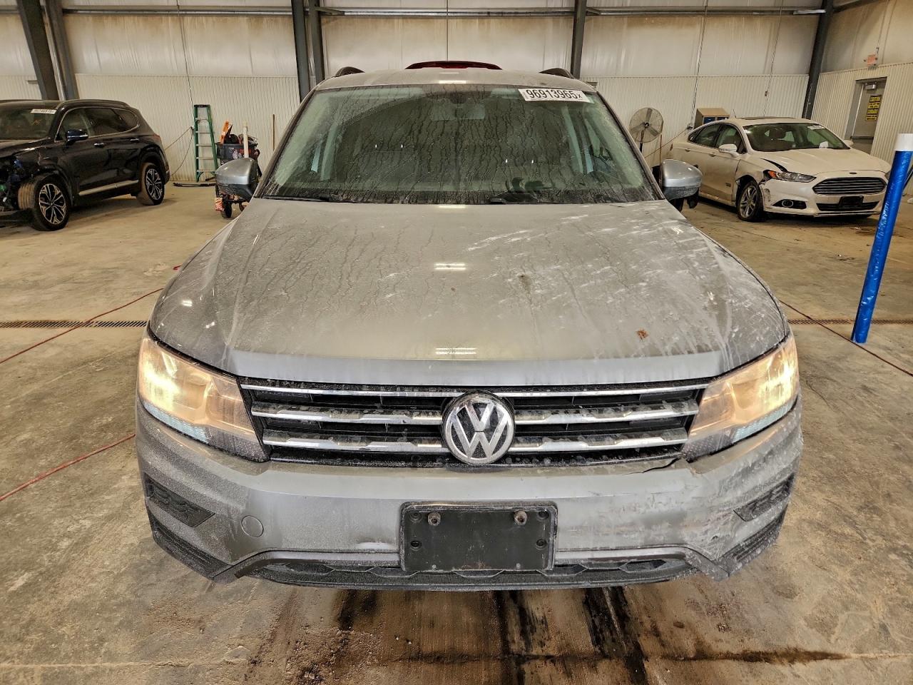 2021 VOLKSWAGEN TIGUAN SE photo 9