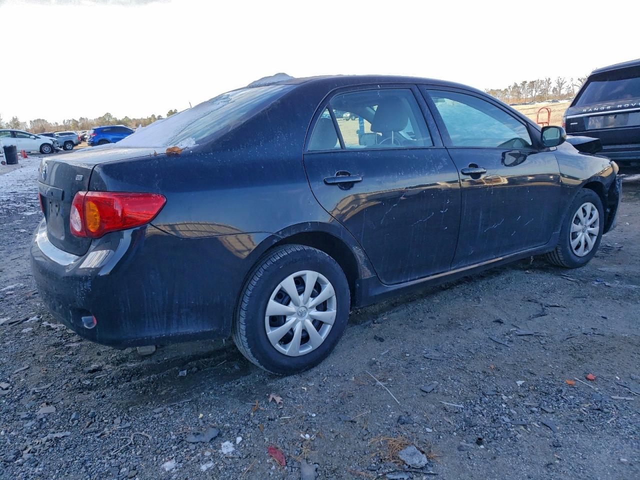 2010 TOYOTA COROLLA BASE photo 3