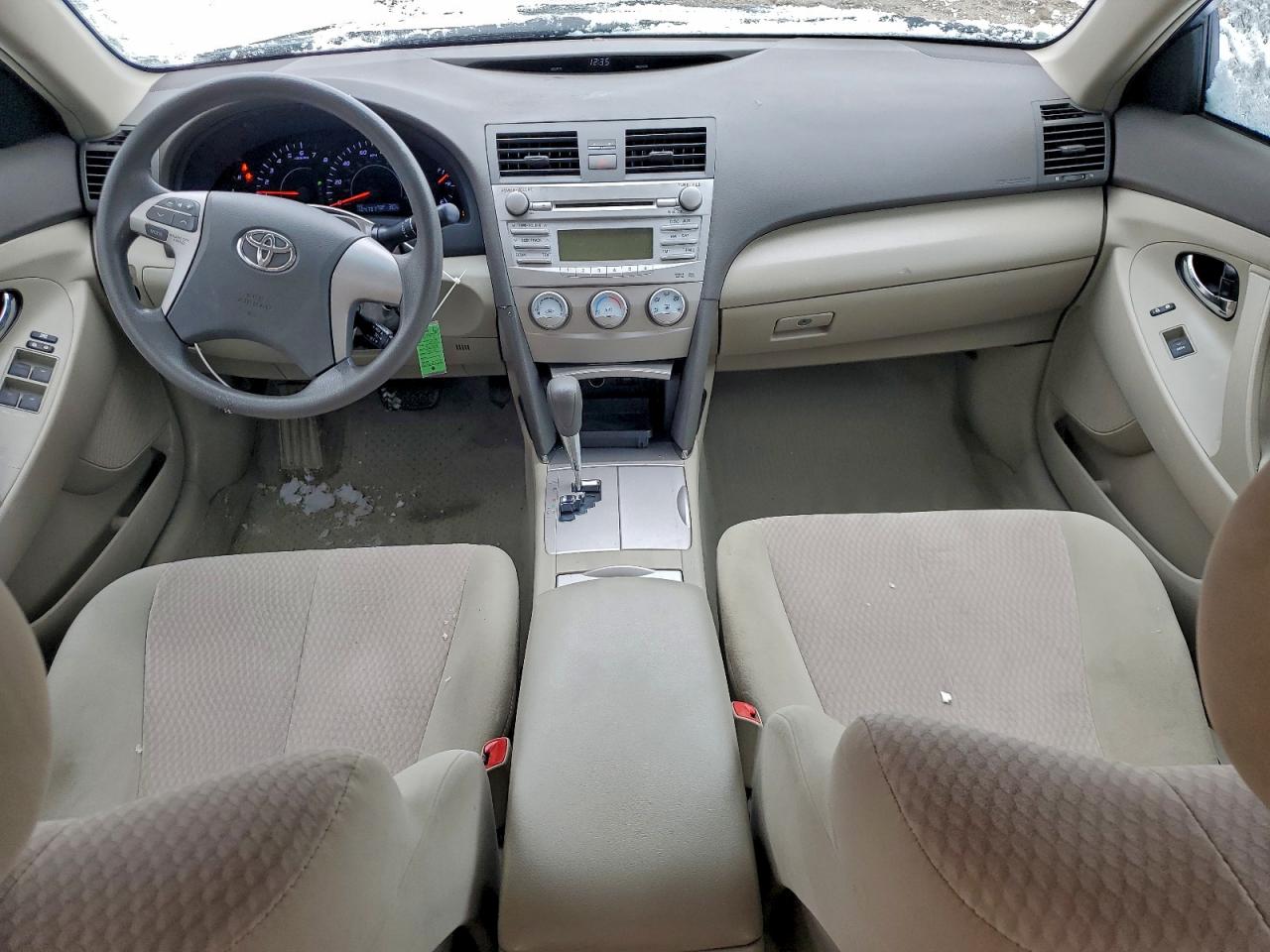 2010 TOYOTA CAMRY BASE photo 8