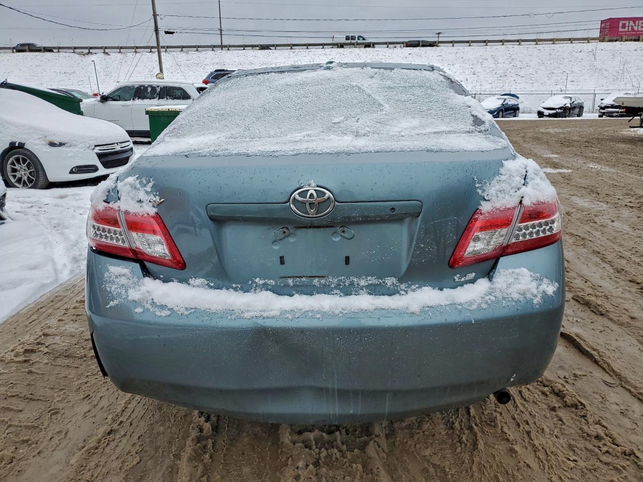 2010 TOYOTA CAMRY BASE photo 6