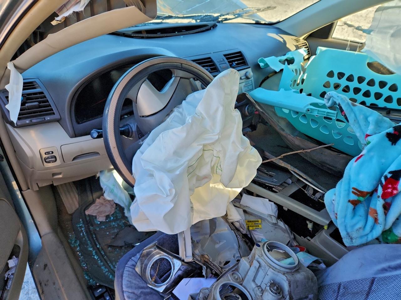 2009 TOYOTA CAMRY BASE photo 8