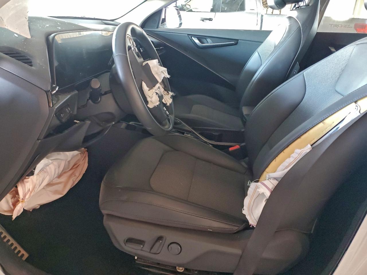 2023 KIA NIRO EX TOURING photo 7
