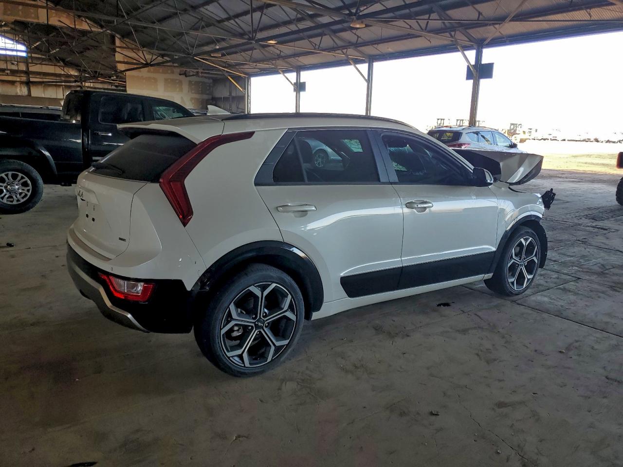 2023 KIA NIRO EX TOURING photo 3