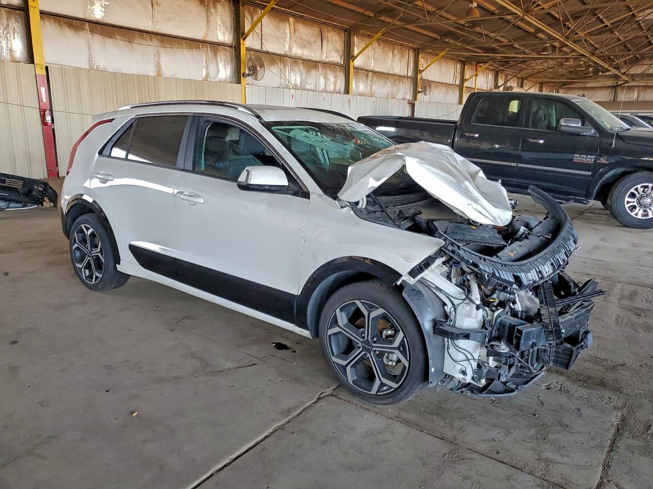 2023 KIA NIRO EX TOURING photo 4