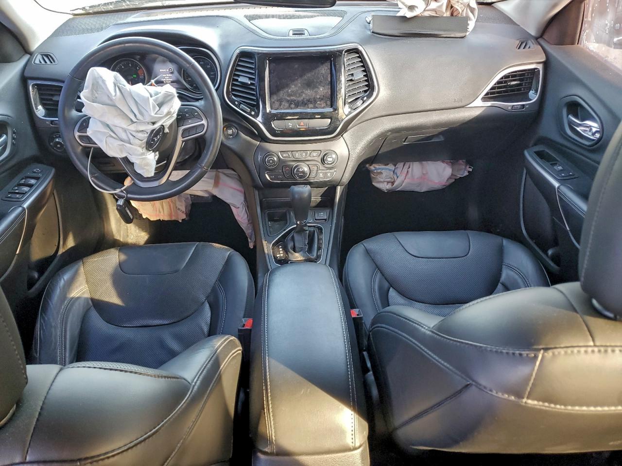 2019 JEEP CHEROKEE LIMITED photo 8