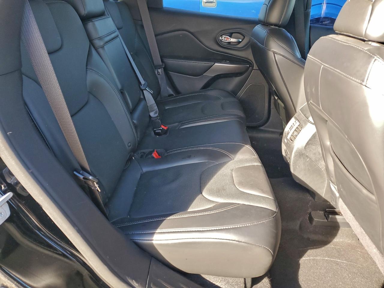 2019 JEEP CHEROKEE LIMITED photo 10