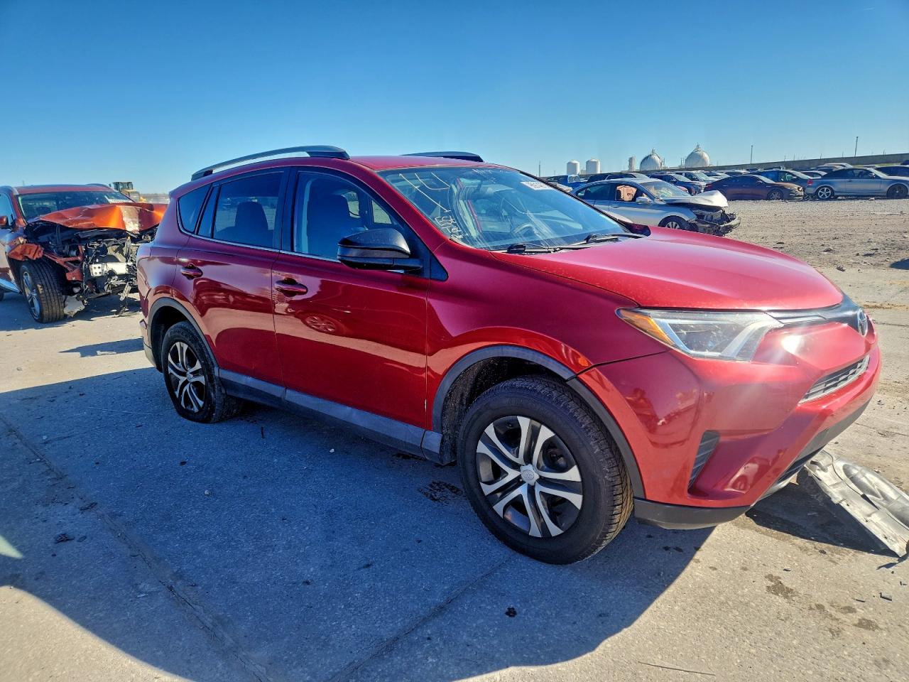 2016 TOYOTA RAV4 LE photo 4