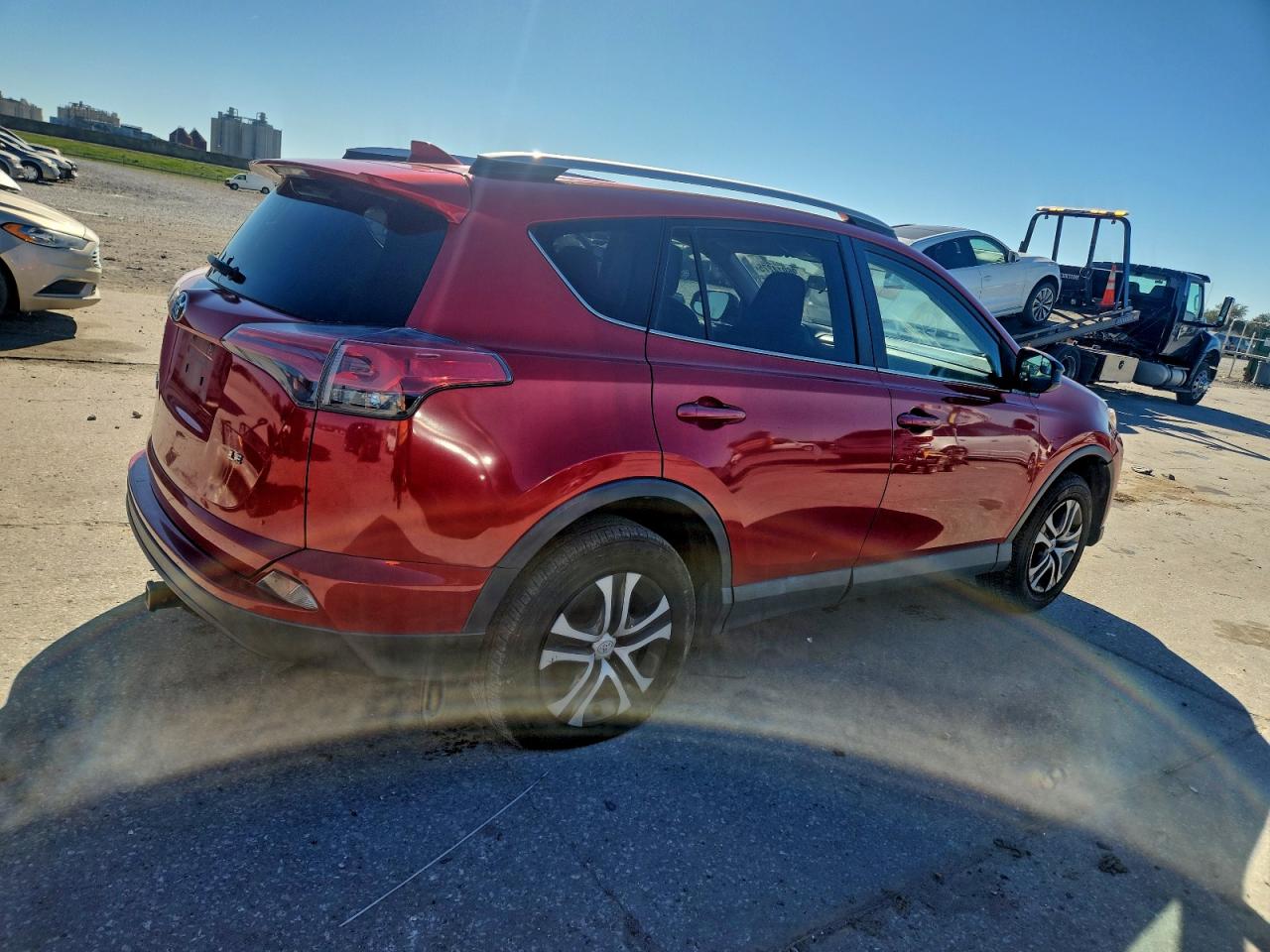 2016 TOYOTA RAV4 LE photo 3