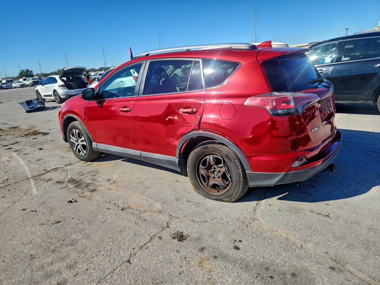 2016 TOYOTA RAV4 LE photo 2