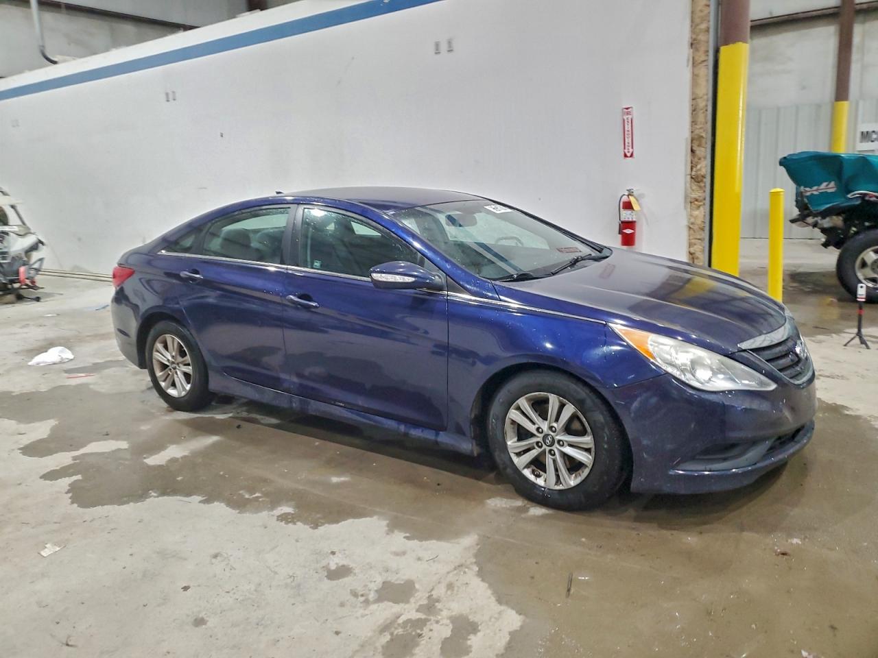 2014 HYUNDAI SONATA GLS photo 4