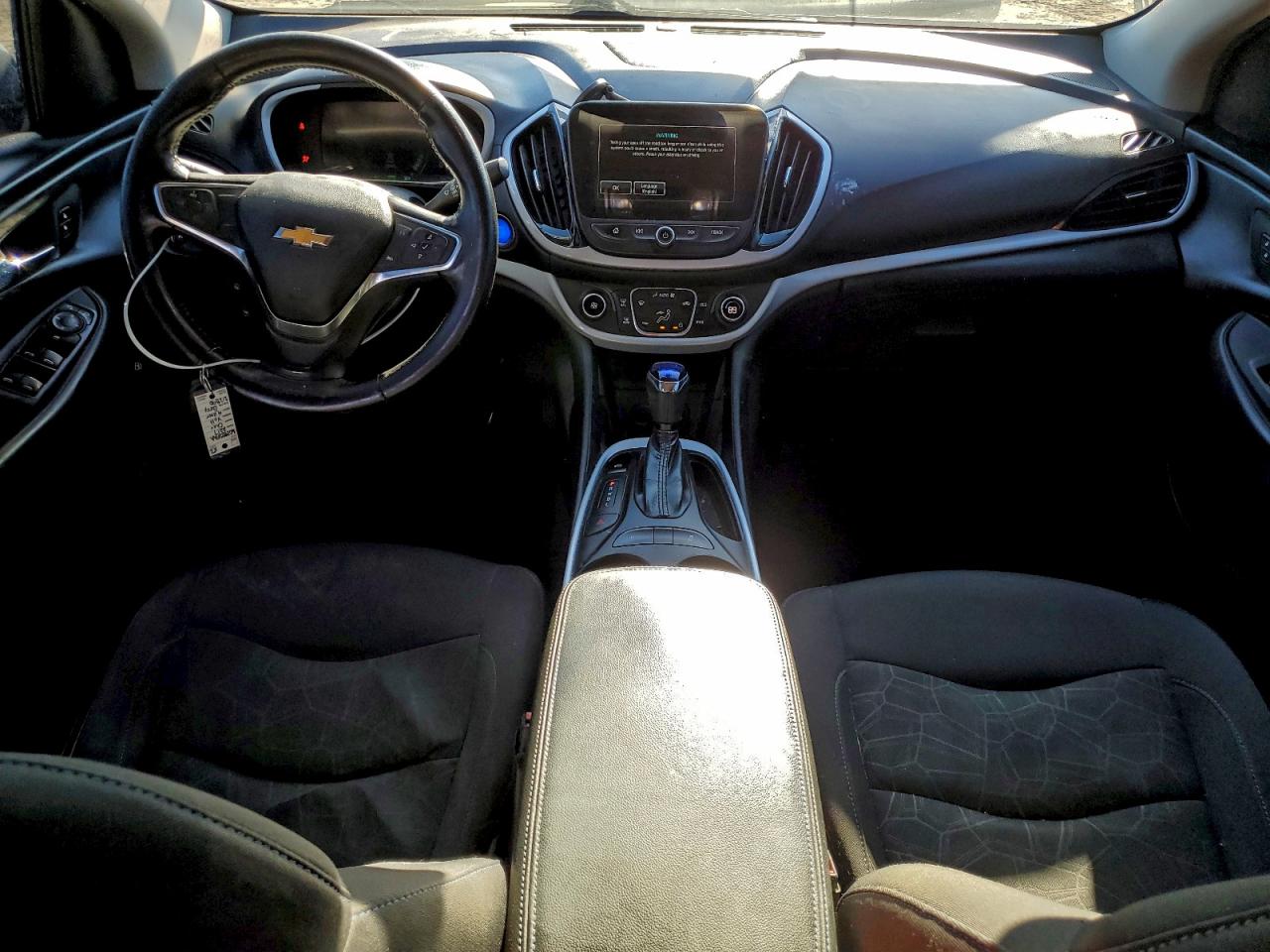 2017 CHEVROLET VOLT LT photo 8