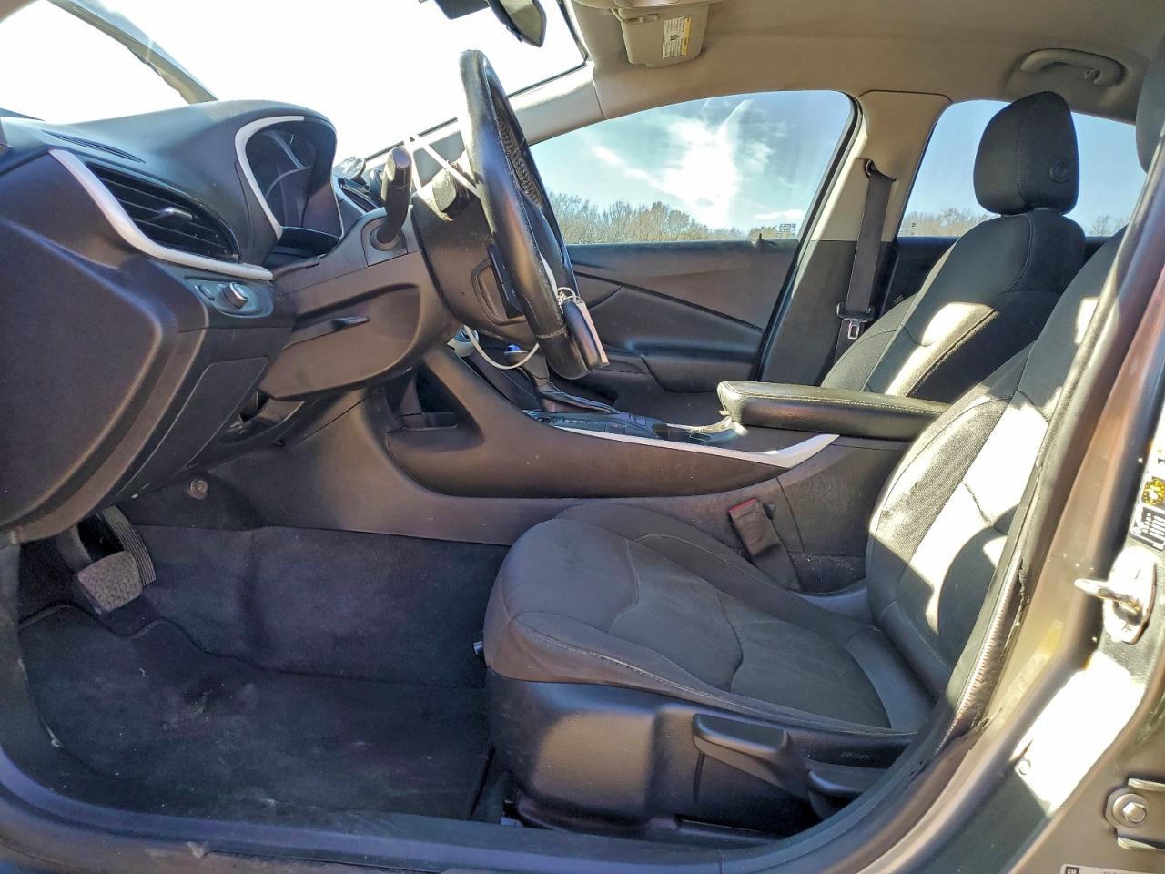 2017 CHEVROLET VOLT LT photo 7