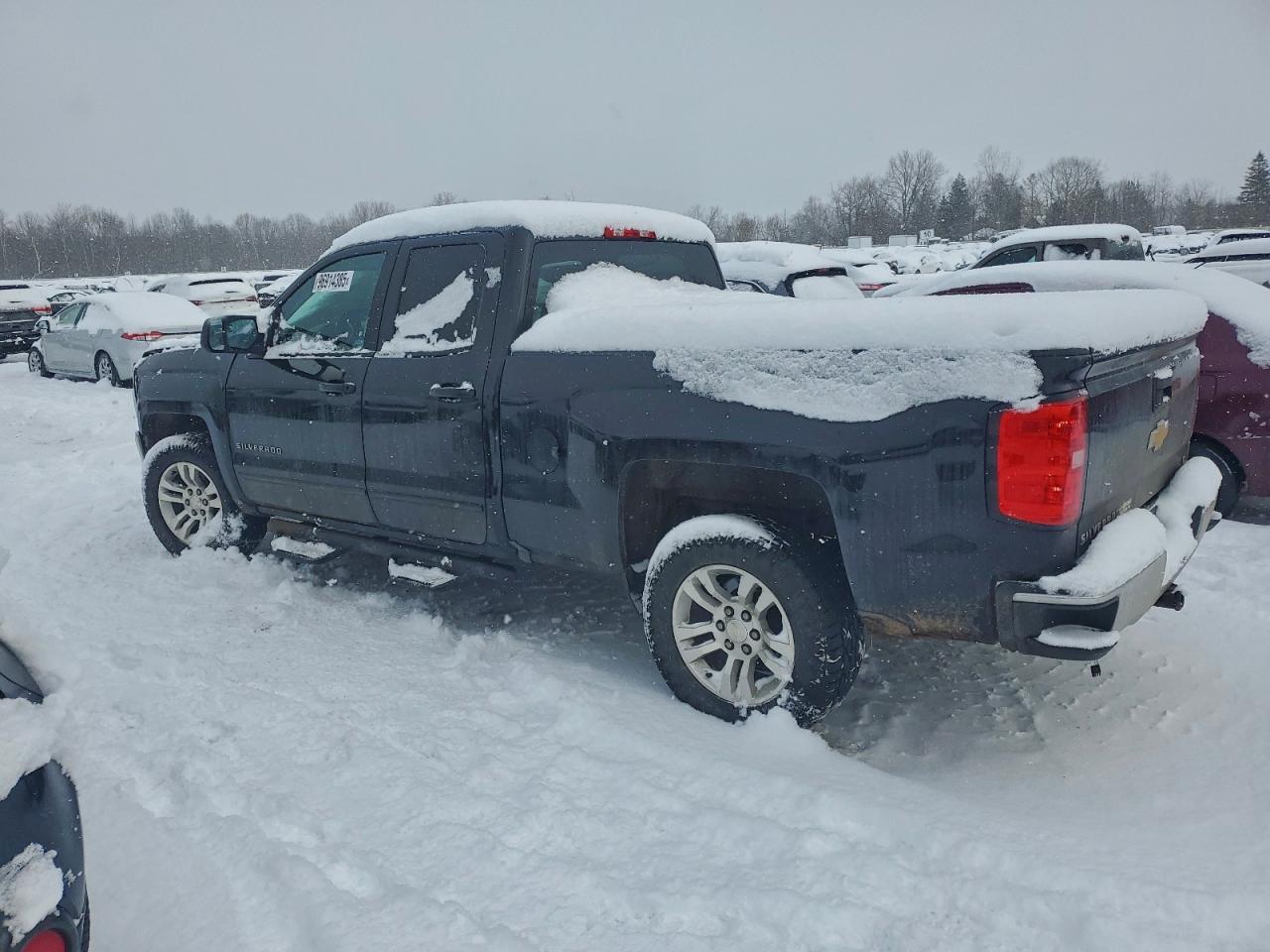 2017 CHEVROLET SILVERADO K1500 LT photo 2