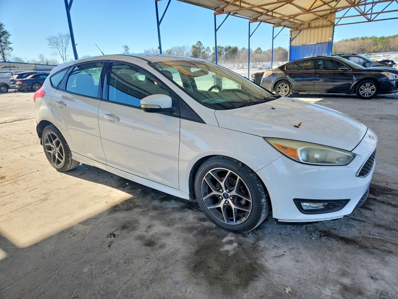 2015 FORD FOCUS SE photo 4