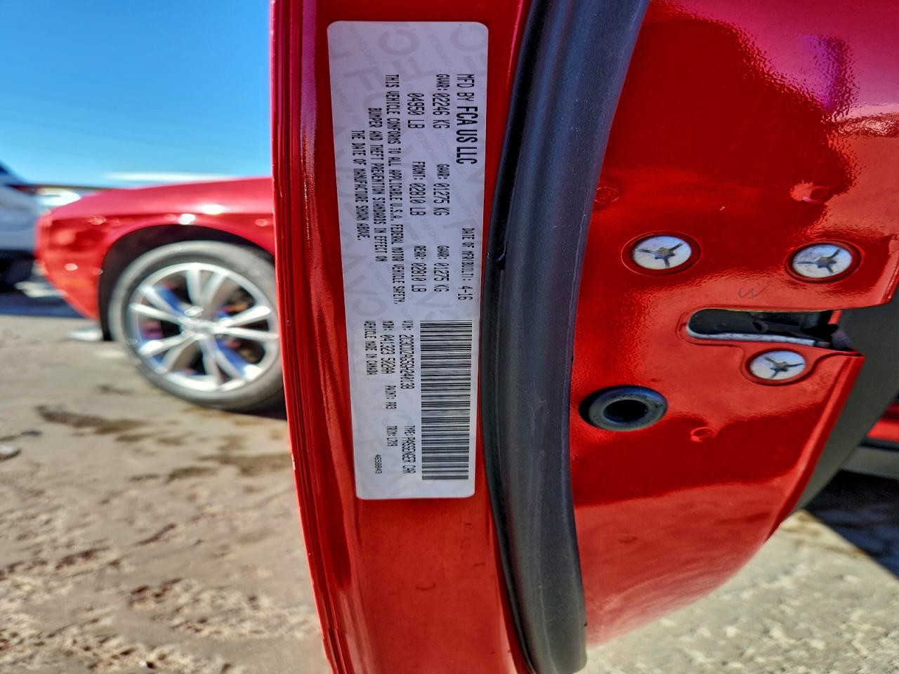 2016 DODGE CHALLENGER SXT photo 12