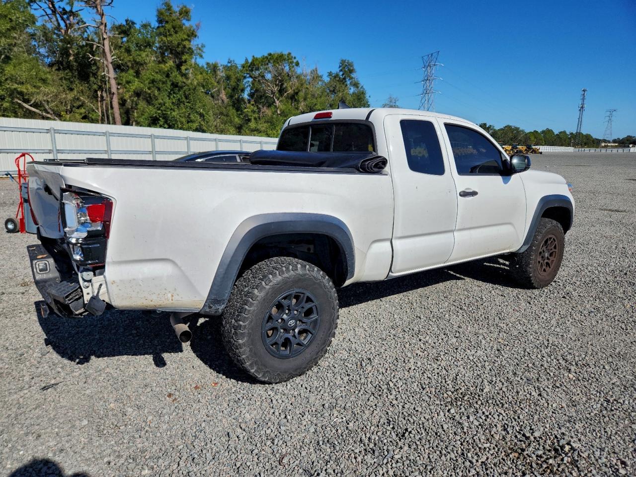 2019 TOYOTA TACOMA ACCESS CAB photo 3