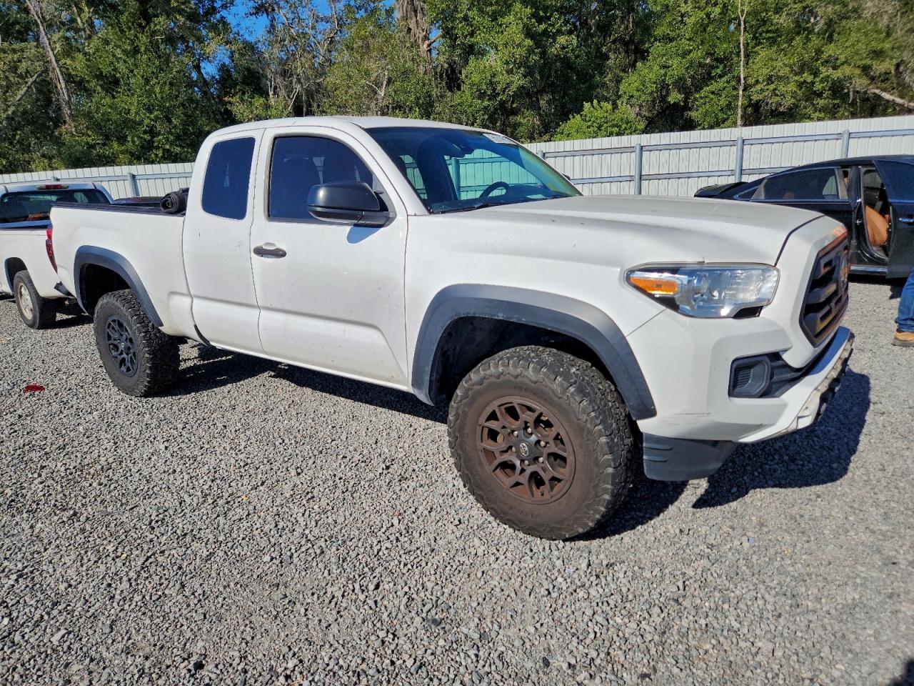 2019 TOYOTA TACOMA ACCESS CAB photo 4