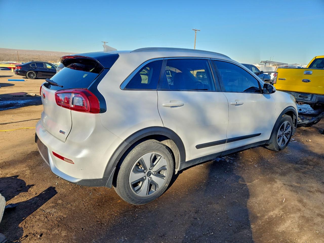 2017 KIA NIRO EX photo 3