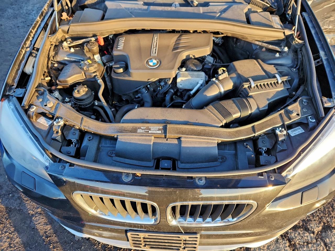 2015 BMW X1 XDRIVE28I photo 12