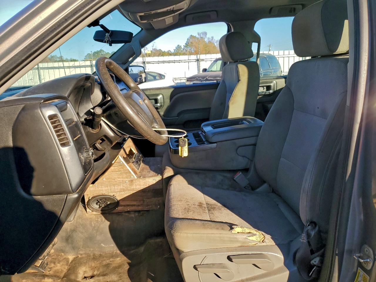 2017 CHEVROLET SILVERADO C1500 photo 7