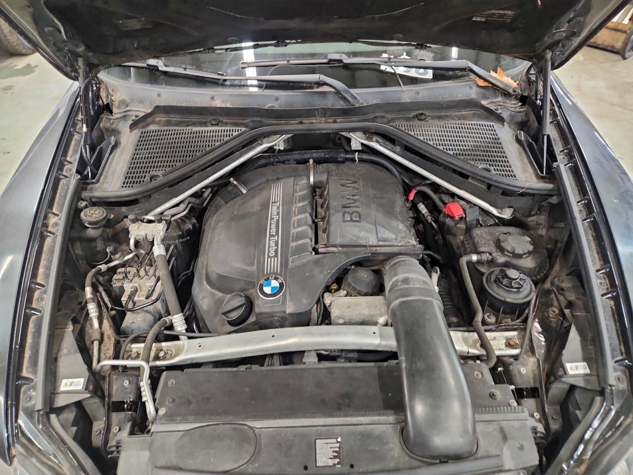 2012 BMW X5 XDRIVE35I photo 12