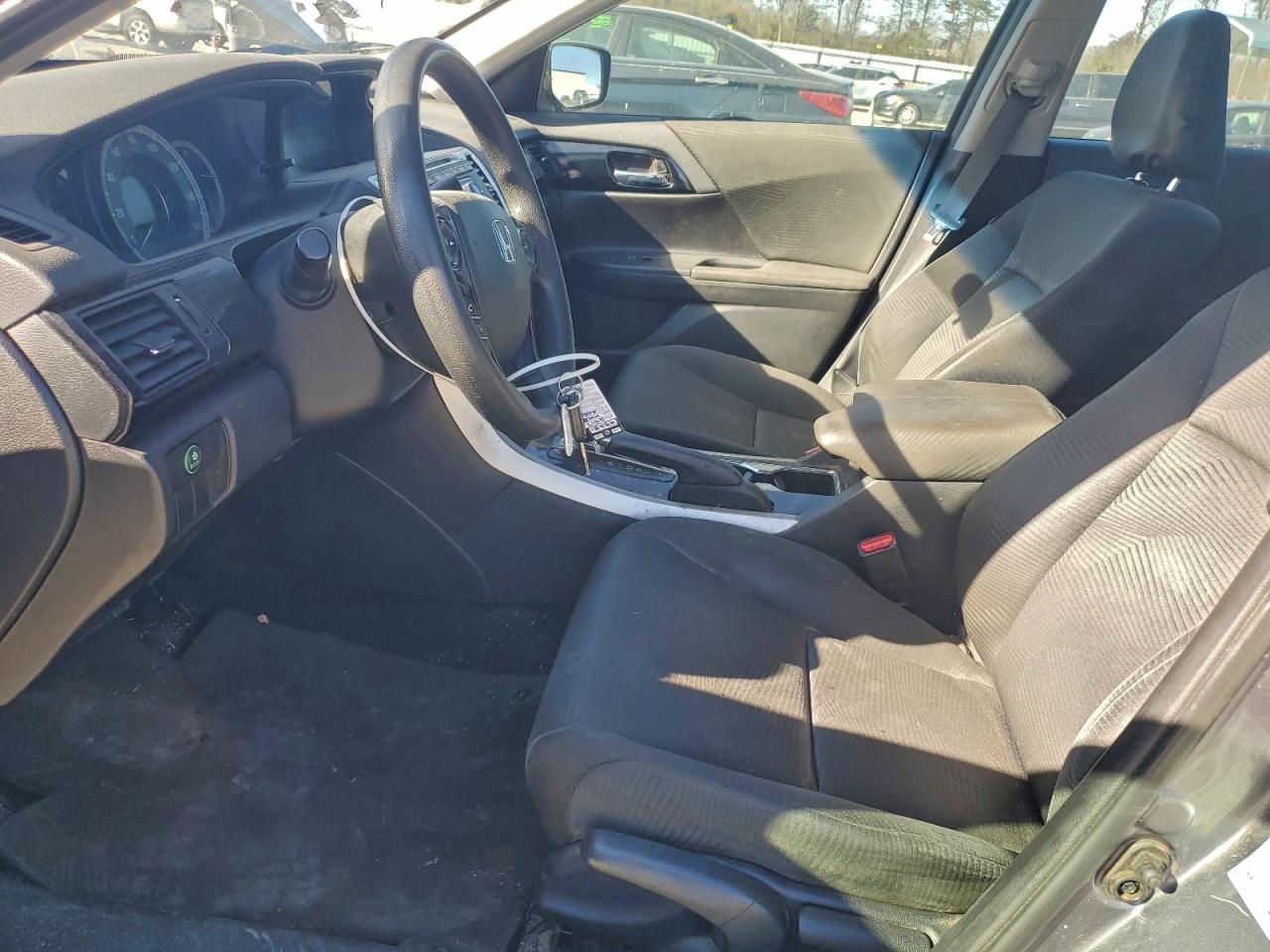 2017 HONDA ACCORD LX photo 7