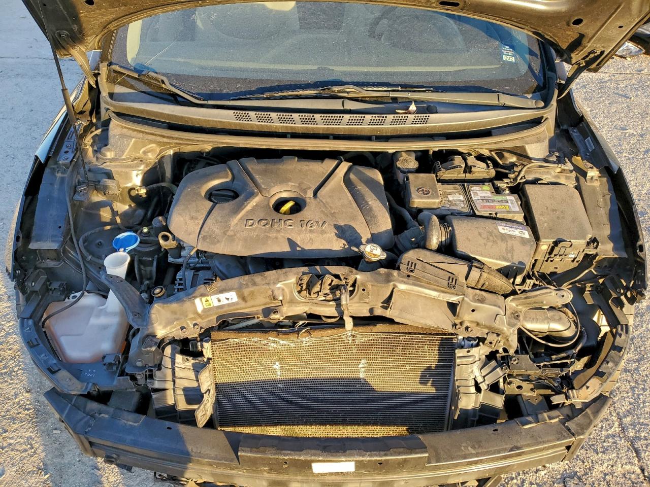 2014 HYUNDAI ELANTRA SE photo 21