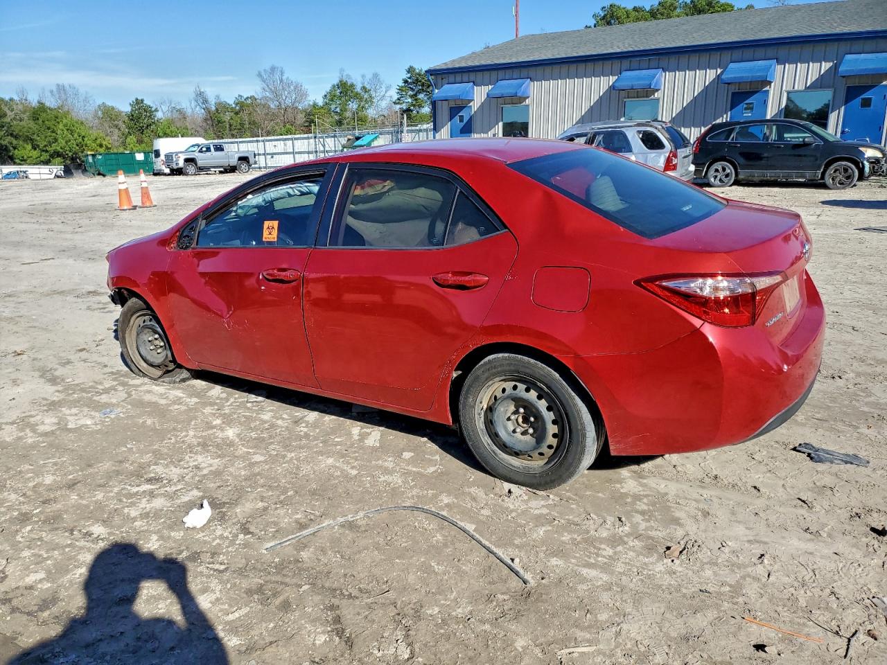 2018 TOYOTA COROLLA L photo 2