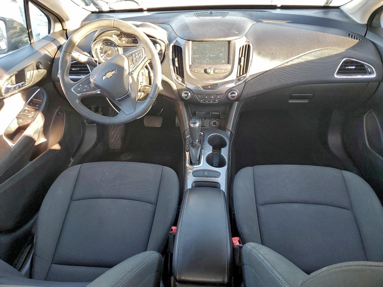 2016 CHEVROLET CRUZE LT photo 8