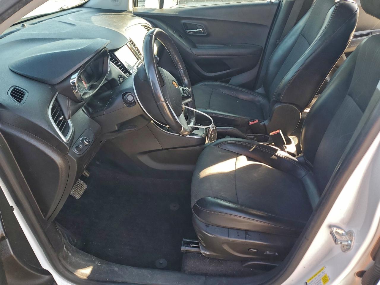 2020 CHEVROLET TRAX 1LT photo 7