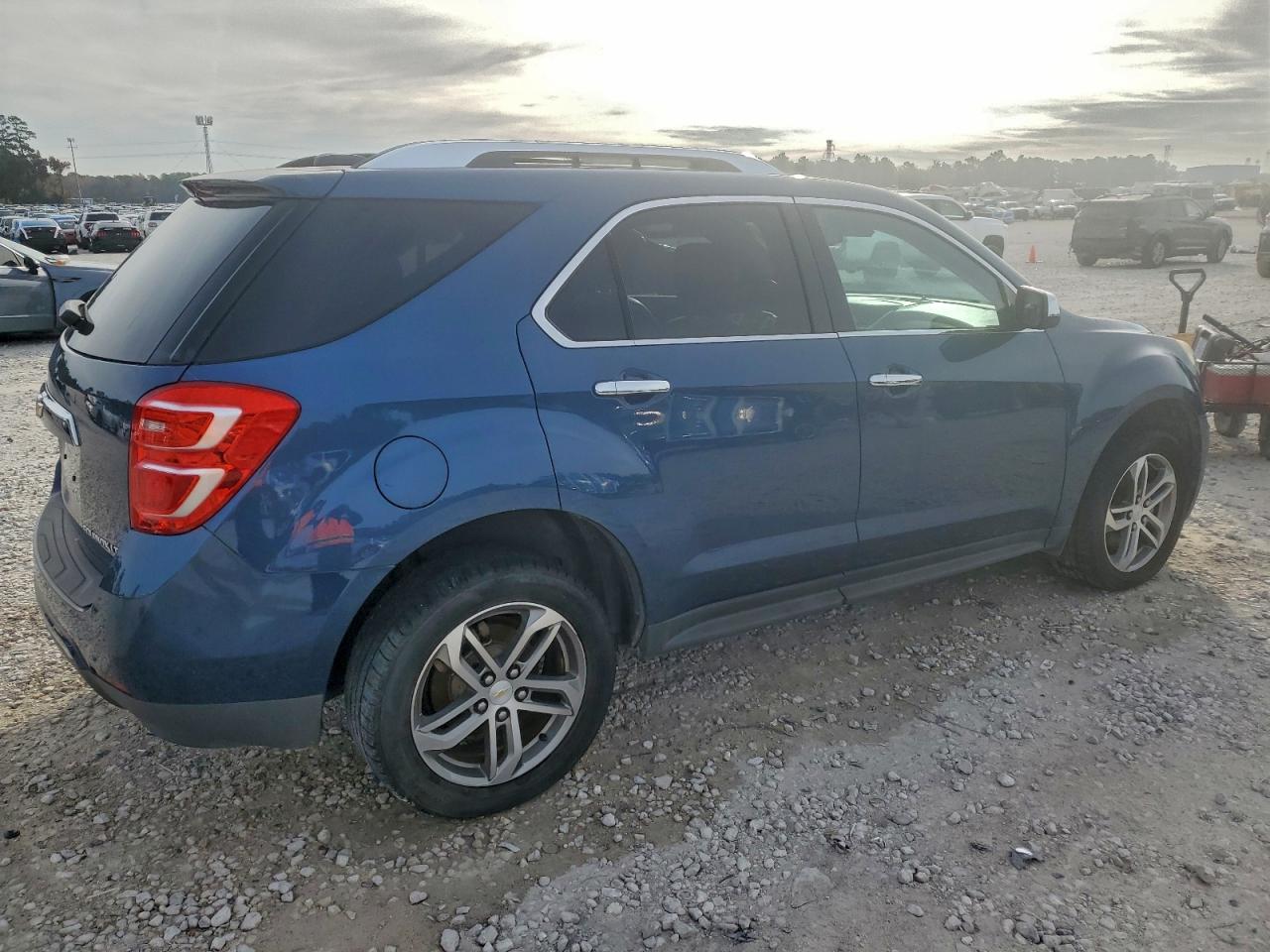 2016 CHEVROLET EQUINOX LTZ photo 3
