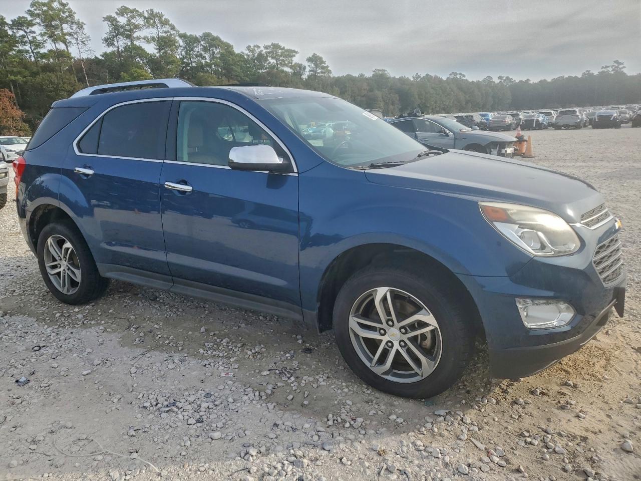 2016 CHEVROLET EQUINOX LTZ photo 4