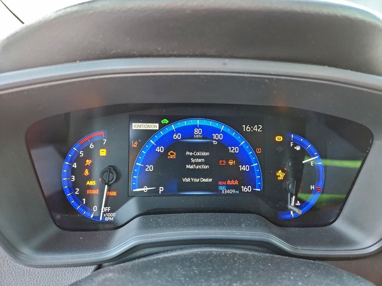 2022 TOYOTA COROLLA LE photo 9