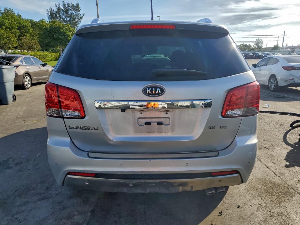 2012 KIA SORENTO SX photo 6