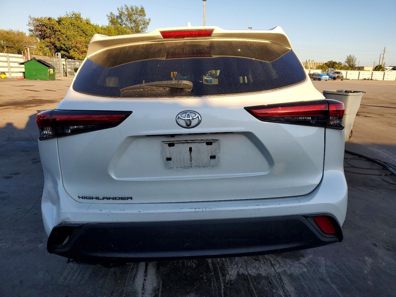 2021 TOYOTA HIGHLANDER L photo 6