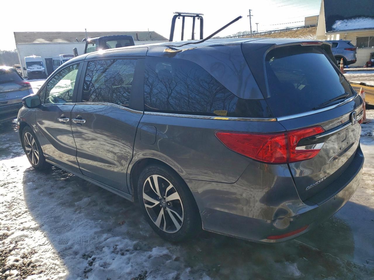 2024 HONDA ODYSSEY TOURING photo 2