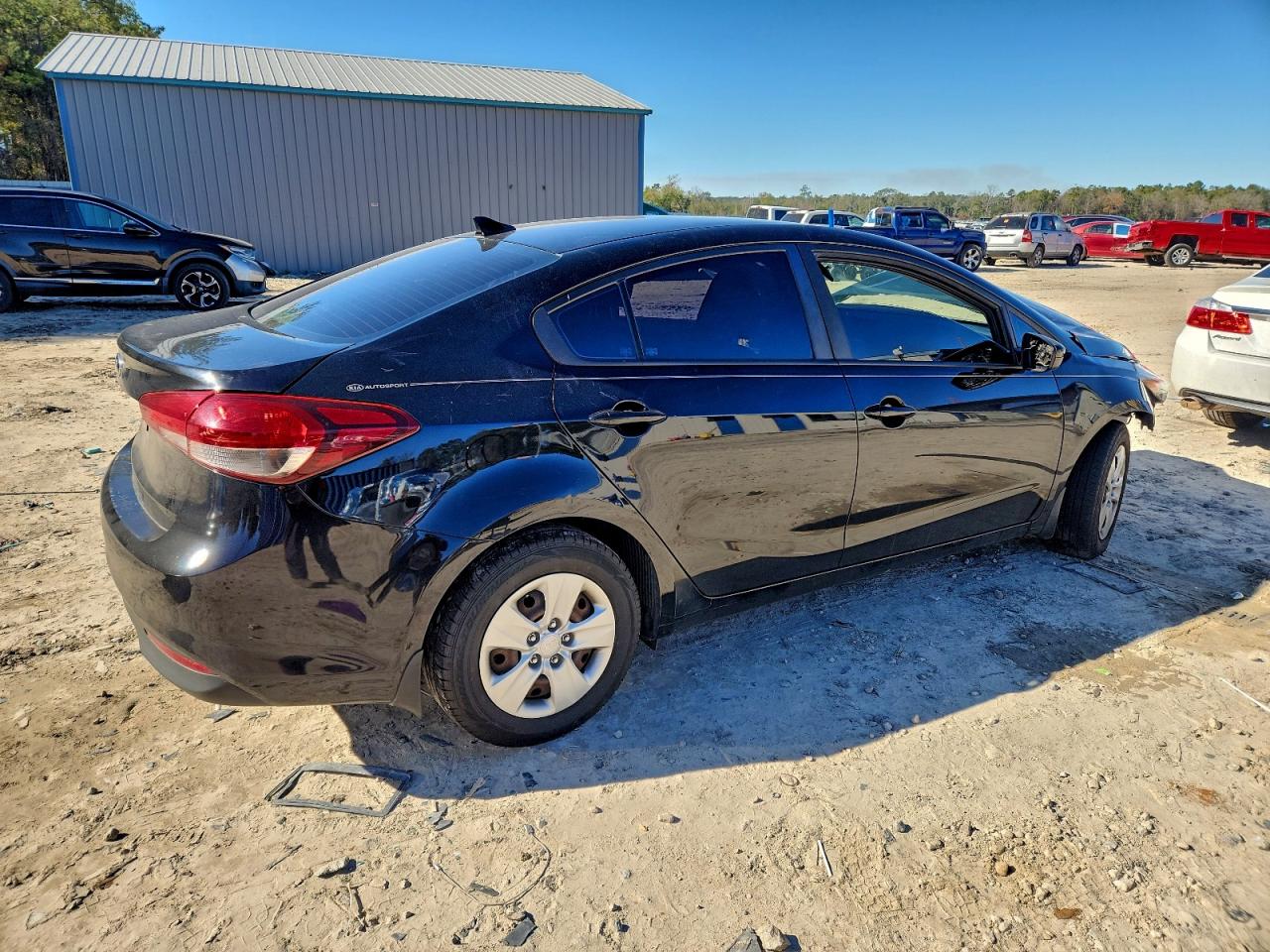2017 KIA FORTE LX photo 3