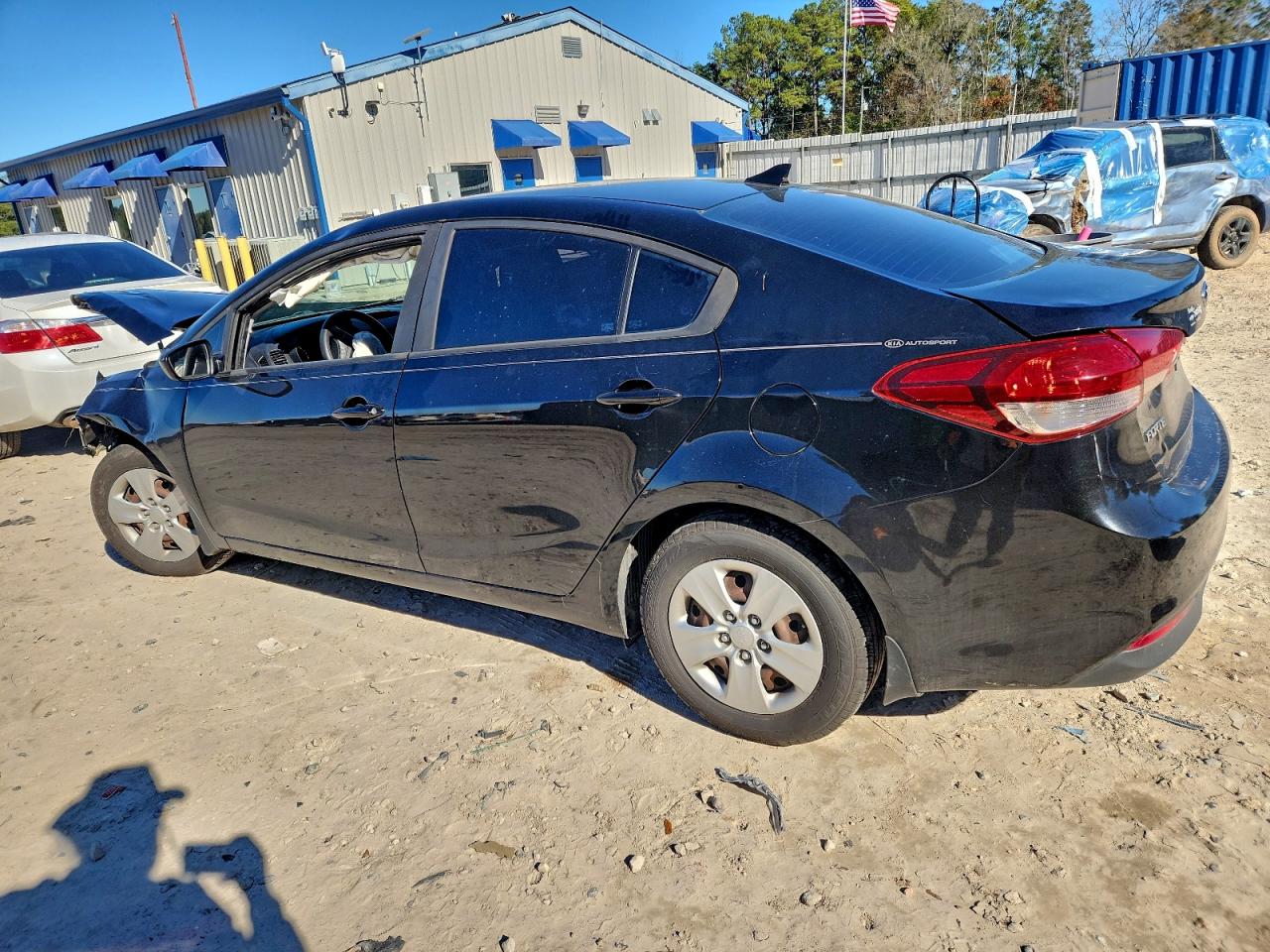 2017 KIA FORTE LX photo 2