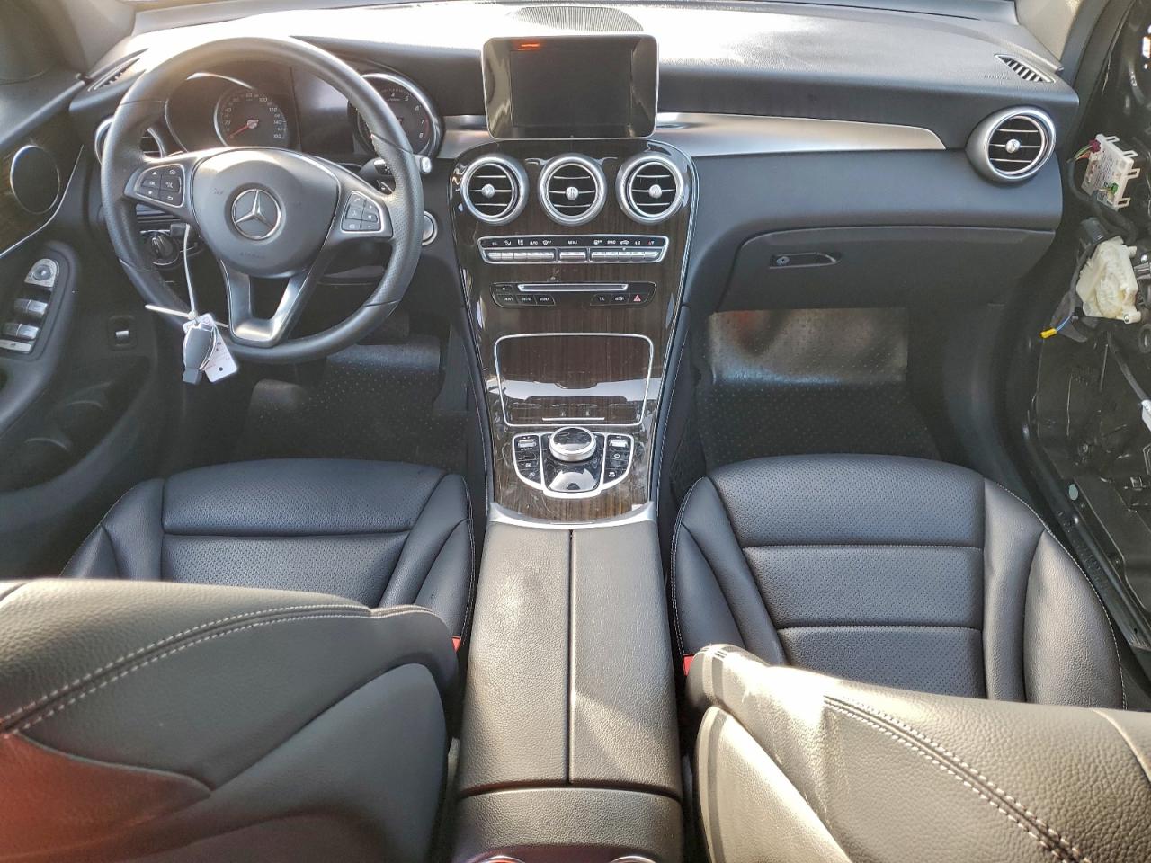 2018 MERCEDES-BENZ GLC 300 photo 8