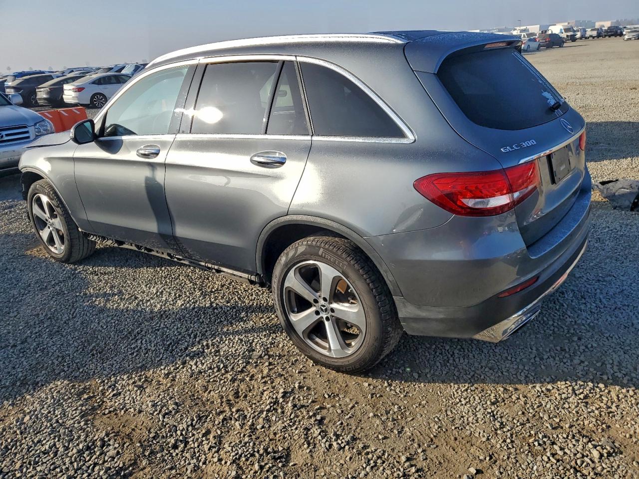 2018 MERCEDES-BENZ GLC 300 photo 2