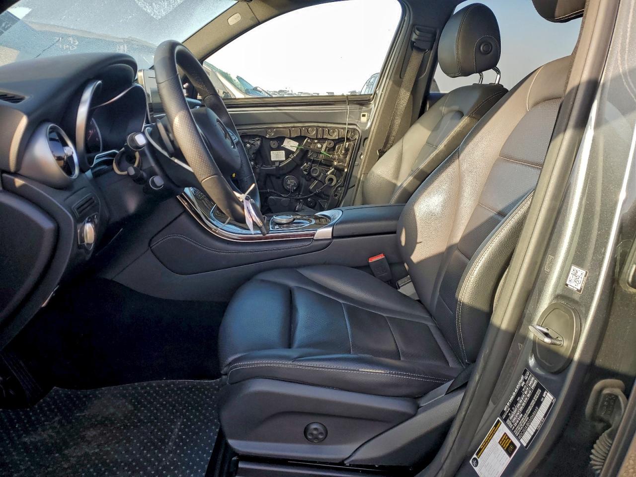 2018 MERCEDES-BENZ GLC 300 photo 7