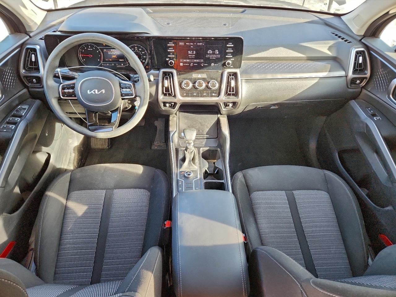 2022 KIA SORENTO LX photo 8