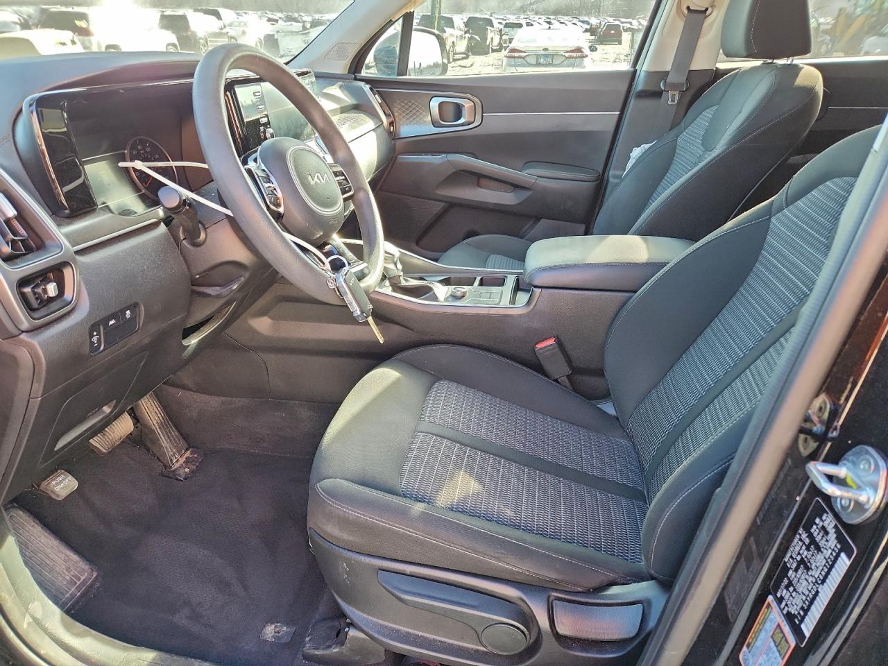2022 KIA SORENTO LX photo 7