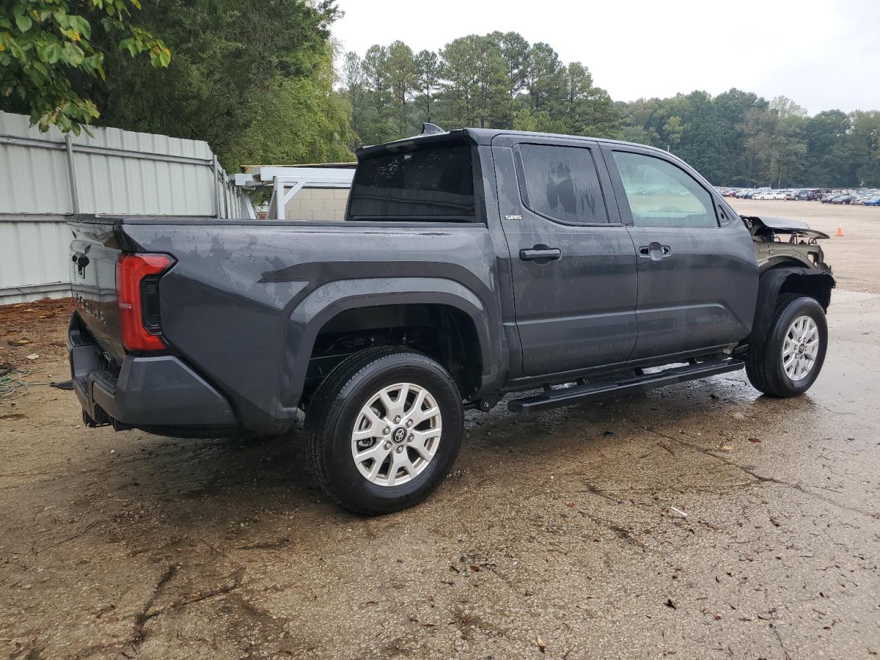 2025 TOYOTA TACOMA DOUBLE CAB photo 3